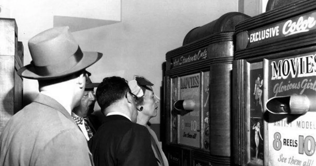 Automaty na pozeranie pornografie, 1965 rok